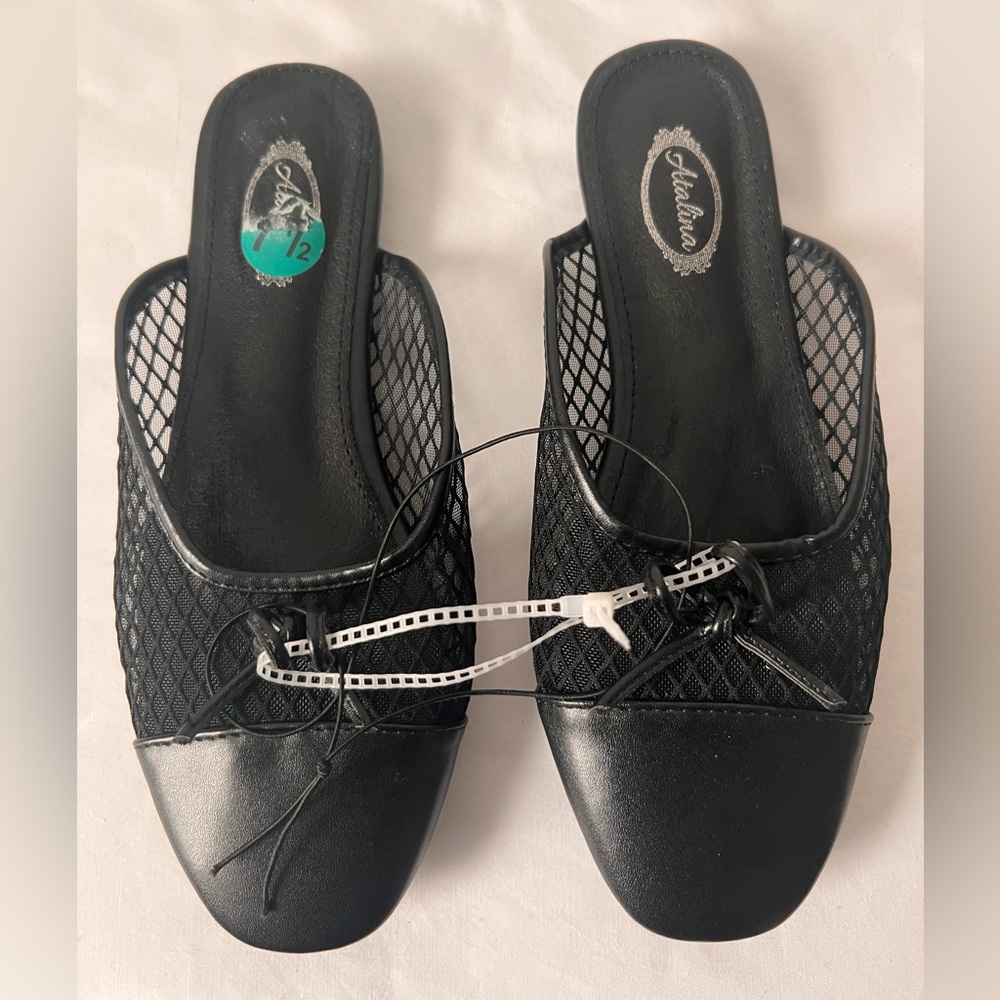 Catalina Women’s Black Mesh Mules with Rhinestone Chain Slip-in‎ 71/2 Brand New